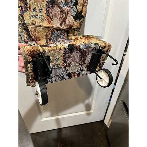 Pioneer Express Bag With Wheels Cat Print Adjustable Strap NWT - Picture 6 of 6